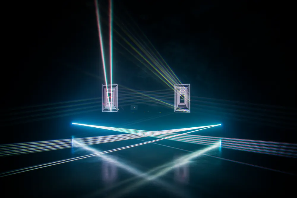 Decomposed (Live) — Image 9