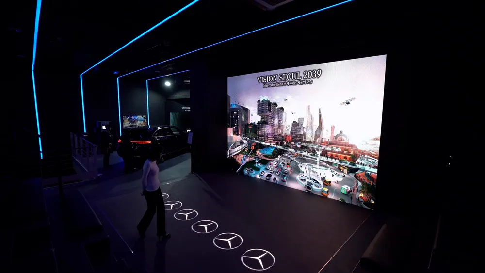 Mercedes-Benz Pop-up, EQ Future — Image 3