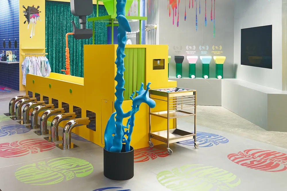 TWISTED TWENTY OF LUSH KOREA — Image 1