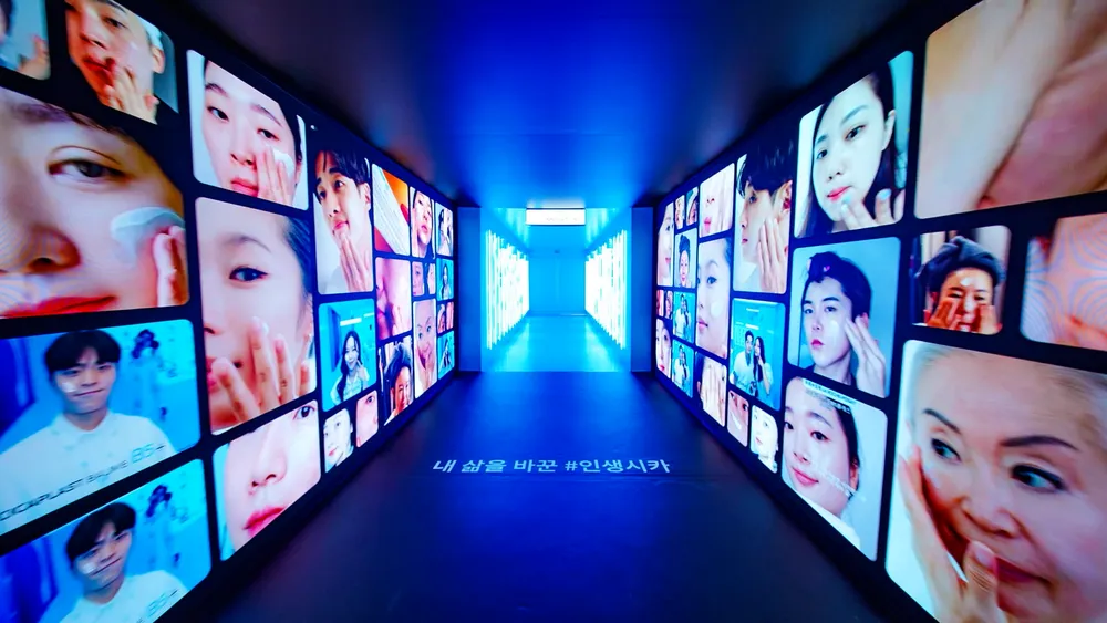 La Roche-Posay 50주년 팝업 — Image 1
