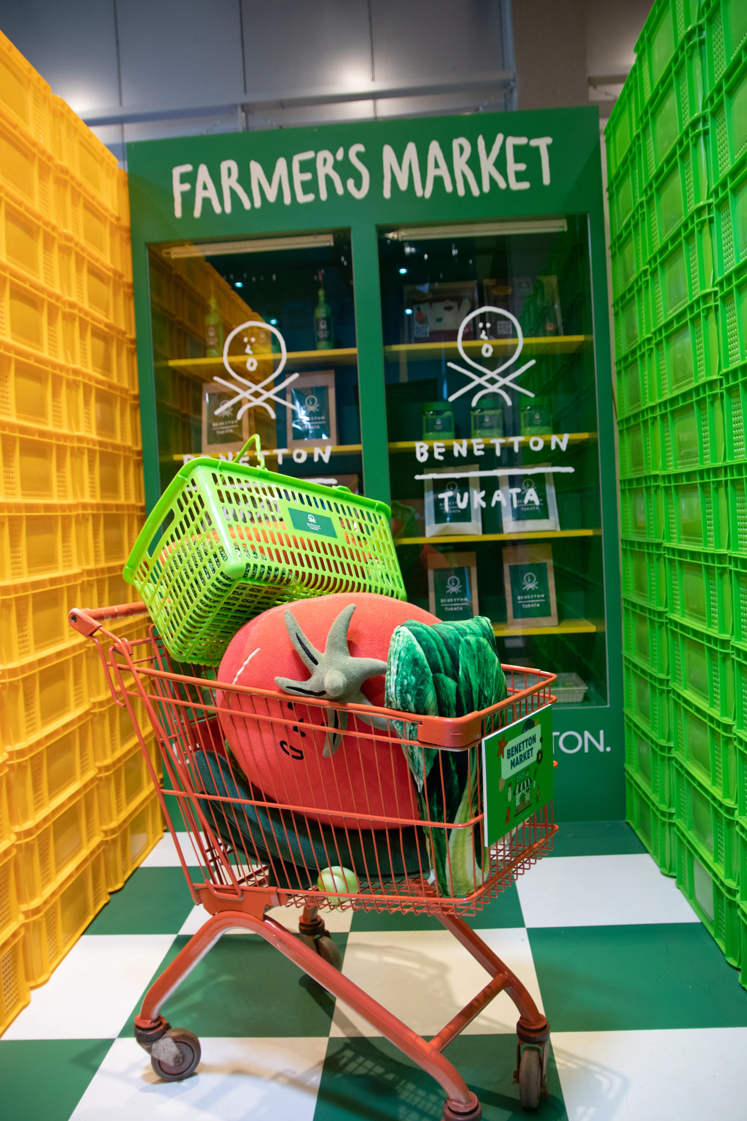 FARM・野菜キャラクターとグリーンのフォトゾーン