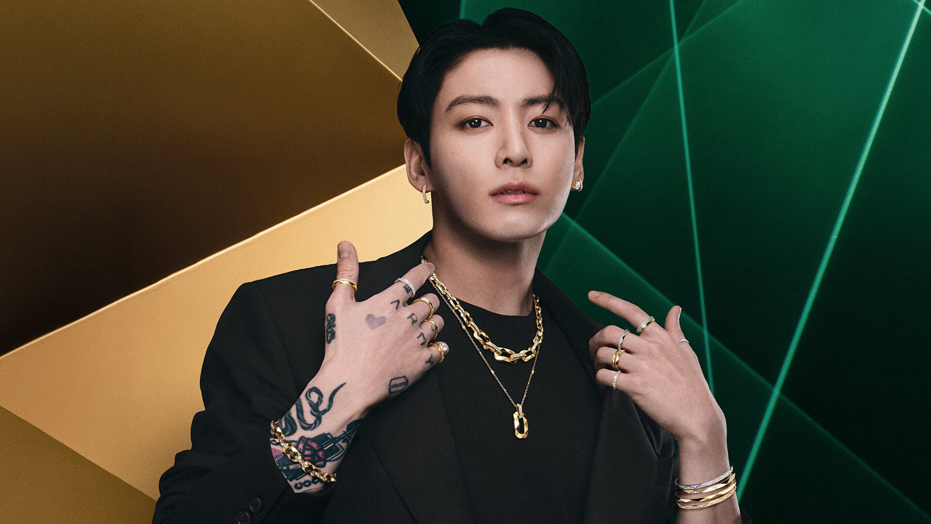 GRAFF 공식 캠페인 스틸 3 — 정국과 초록색 레이저 배경